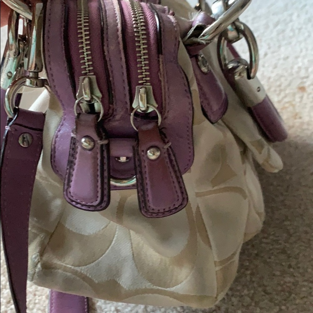 Authentic Coach purse - Picture 4 of 10